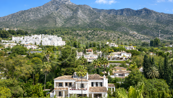 Casa Lagos - 5 bed Villa near Puente Romano Marbella