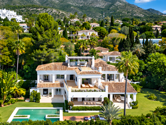 Casa Lagos - 5 bed Villa near Puente Romano Marbella