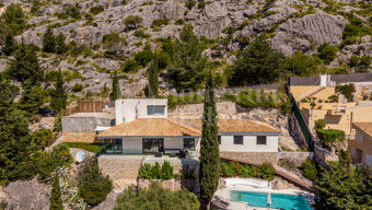 Three bedroom villa with stunning views and coveted ETV holiday rental licence
