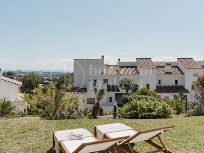 Apartment Quinta Village - Three Bedroom Garden Apartment with Sea Vies