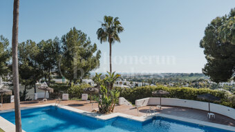 Apartment Quinta Village - Three Bedroom Garden Apartment with Sea Vies