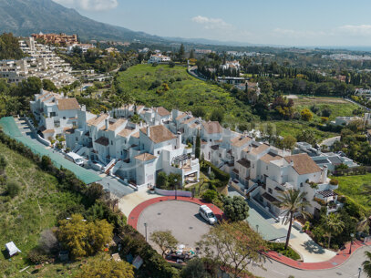 Apartment Quinta Village - Three Bedroom Garden Apartment with Sea Vies