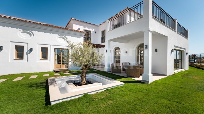Villa Montilla - Brand New Modern 4 sovrum med havsutsikt Estepona