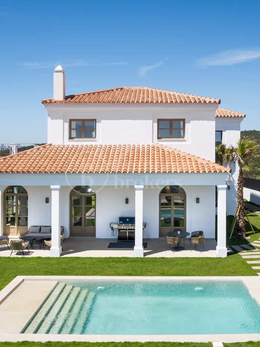 Villa Montilla - Brand New Modern 4 bed villa with sea views Estepona