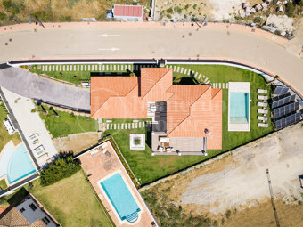 Villa Montilla - Brand New Modern 4 sovrum med havsutsikt Estepona