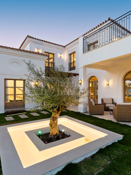 Villa Montilla - Brand New Modern 4 bed villa with sea views Estepona