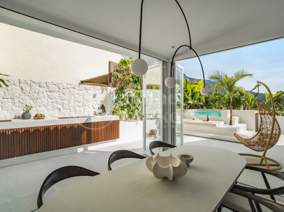 Casa Rochelle - Beautiful Townhouse located in Aloha, Nueva Andalucia