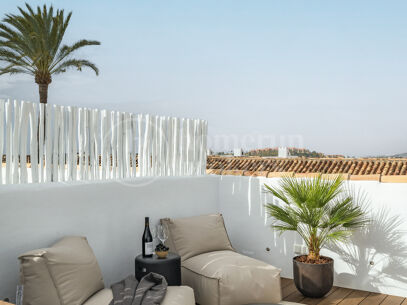 Casa Rochelle - Beautiful Townhouse located in Aloha, Nueva Andalucia