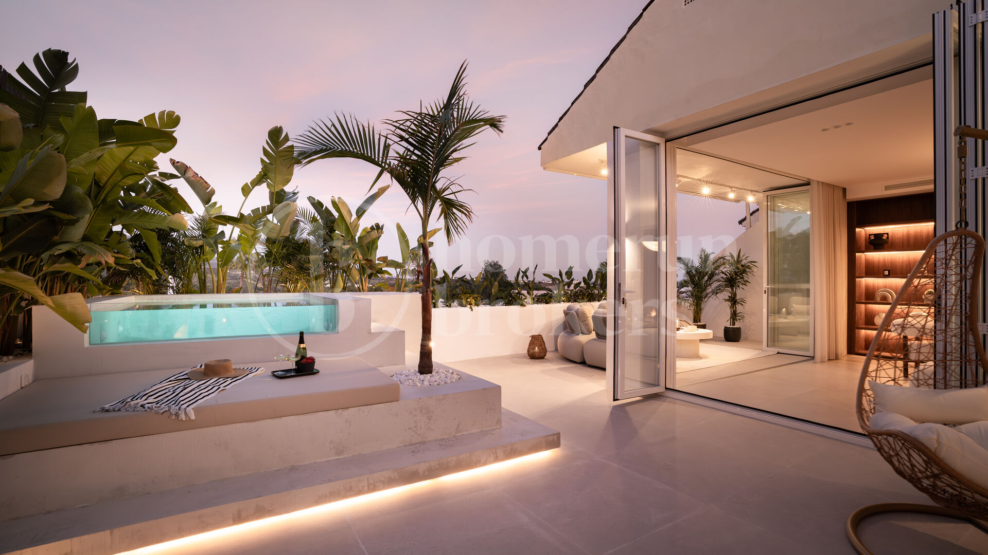 Casa Rochelle - Beautiful Townhouse located in Aloha, Nueva Andalucia