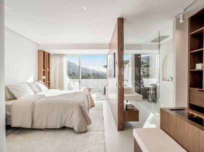Casa Rochelle - Beautiful Townhouse located in Aloha, Nueva Andalucia
