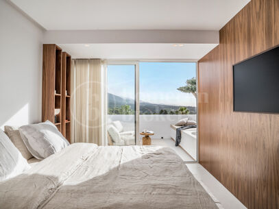 Casa Rochelle - Beautiful Townhouse located in Aloha, Nueva Andalucia