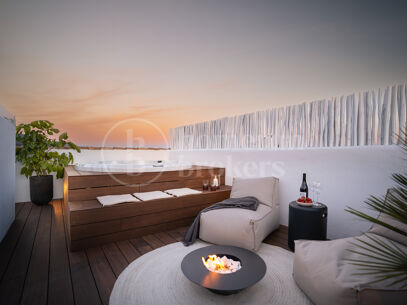 Casa Rochelle - Beautiful Townhouse located in Aloha, Nueva Andalucia