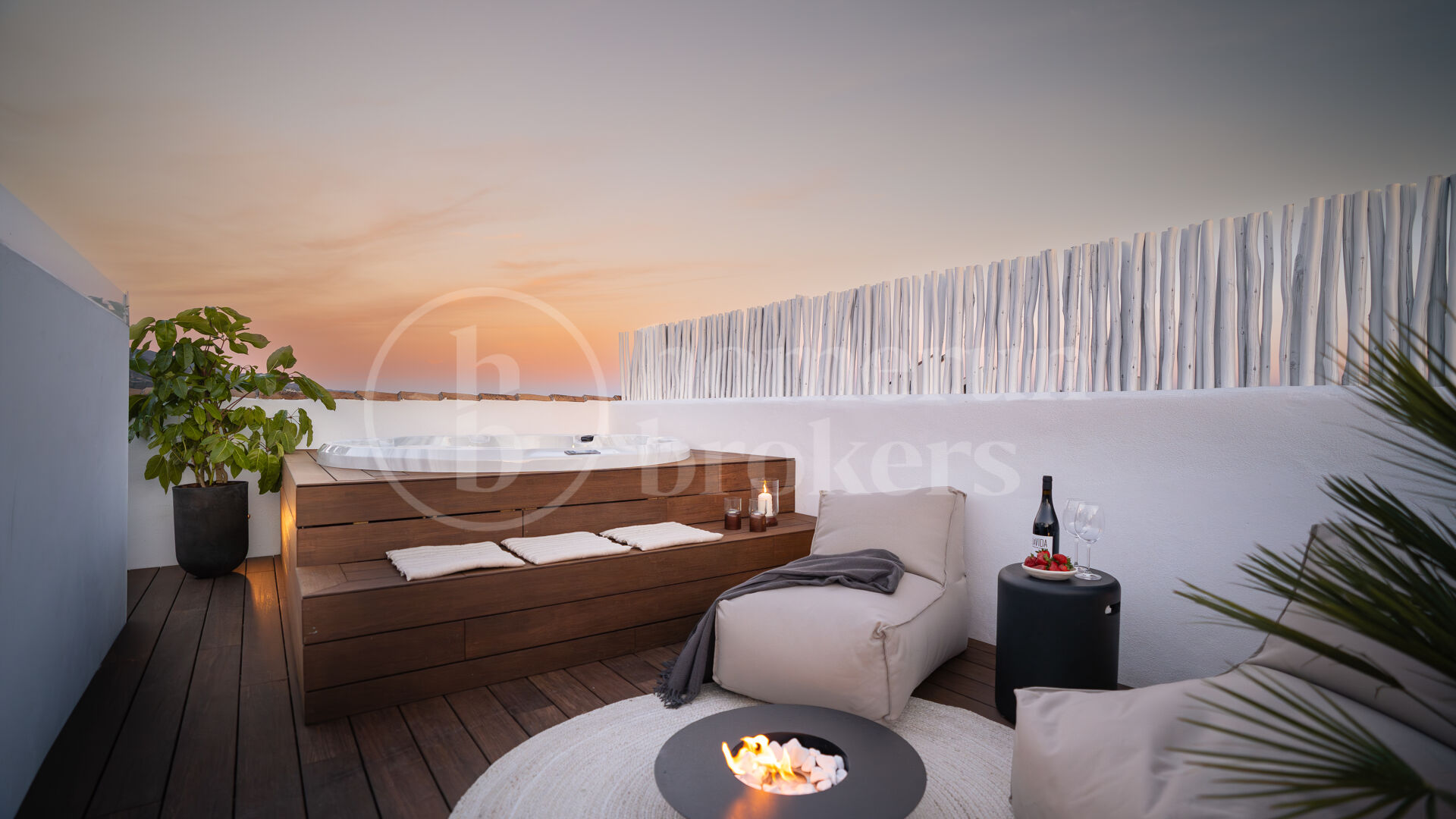 Casa Rochelle - Beautiful Townhouse located in Aloha, Nueva Andalucia