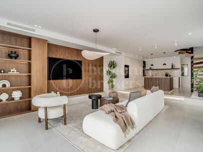 Casa Rochelle - Beautiful Townhouse located in Aloha, Nueva Andalucia