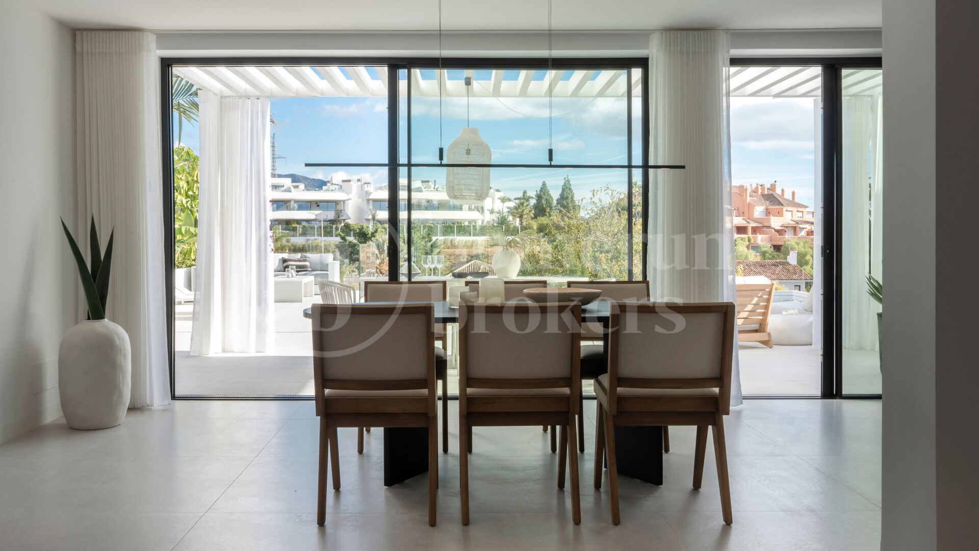 Villa Ama - Renovated Villa in the Lower part Nueva Andalucia