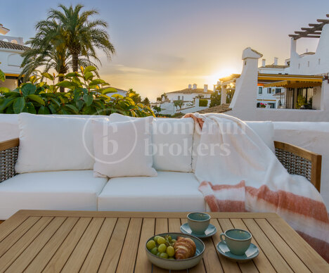 Apartment Aldea Blanca - Sea Views in Nueva Andalucia