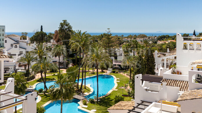 Apartment Aldea Blanca - Sea Views in Nueva Andalucia