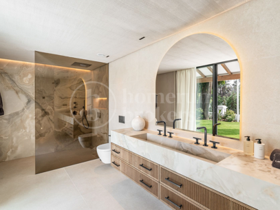 Casa Las Palmeras - Renoverad Villa i Las Brisas, Nueva Andalucia