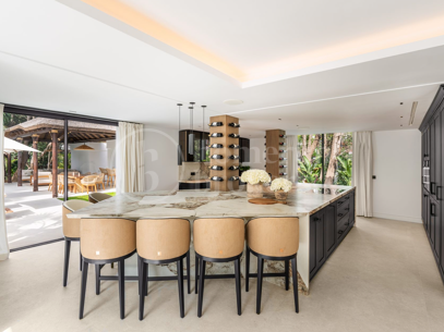 Casa Las Palmeras - Renoverad Villa i Las Brisas, Nueva Andalucia