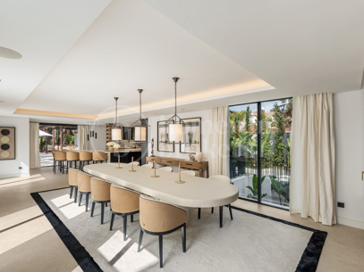 Casa Las Palmeras - Renoverad Villa i Las Brisas, Nueva Andalucia