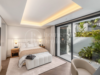 Casa Las Palmeras - Renoverad Villa i Las Brisas, Nueva Andalucia
