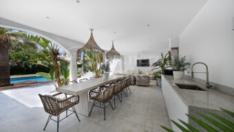 Villa Caribe - One Level Villa located Beachside Marbesa, East Marbella