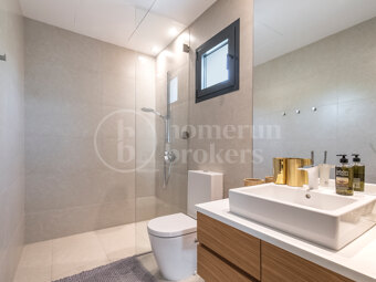 Villa Costabella - Frontlilne Beach Modern Villa in Costabella