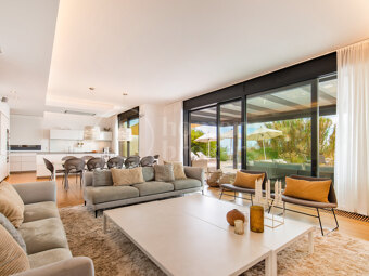 Villa Costabella - Frontlilne Beach Modern Villa in Costabella