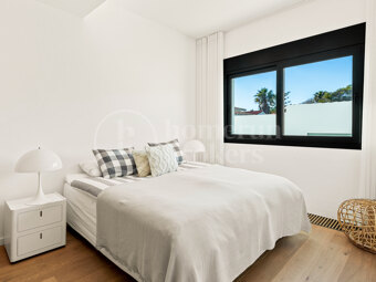 Villa Costabella - Frontlilne Beach Modern Villa in Costabella