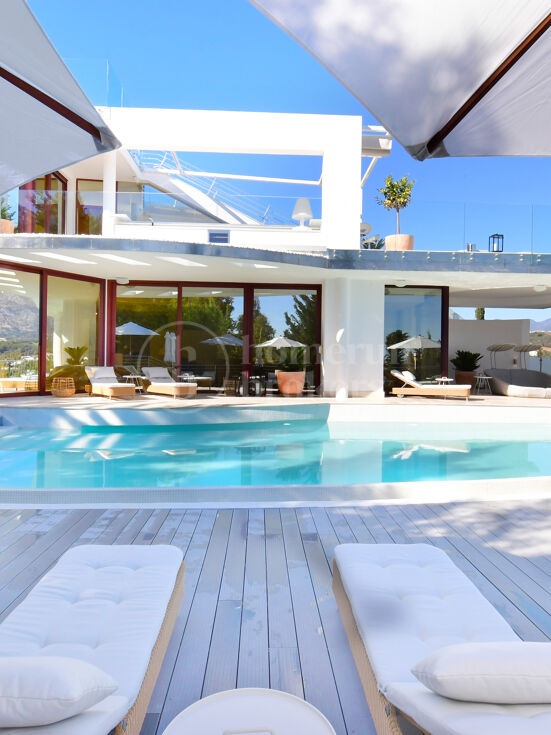 Casa Blanca - Modern Villa in the Golf Valley Nueva Andalucia