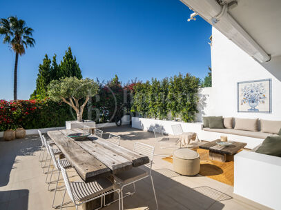 La Colina 18 - Renovated Townhouse in Aloha, Nueva Andalucia