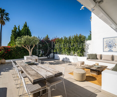 La Colina 18 - Renovated Townhouse in Aloha, Nueva Andalucia