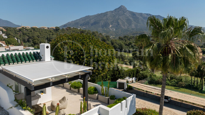 La Colina 18 - Renovated Townhouse in Aloha, Nueva Andalucia