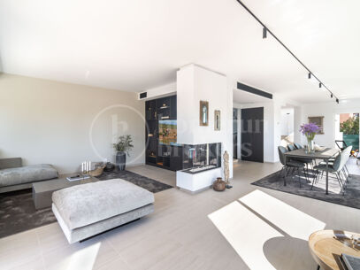 La Colina 18 - Renovated Townhouse in Aloha, Nueva Andalucia