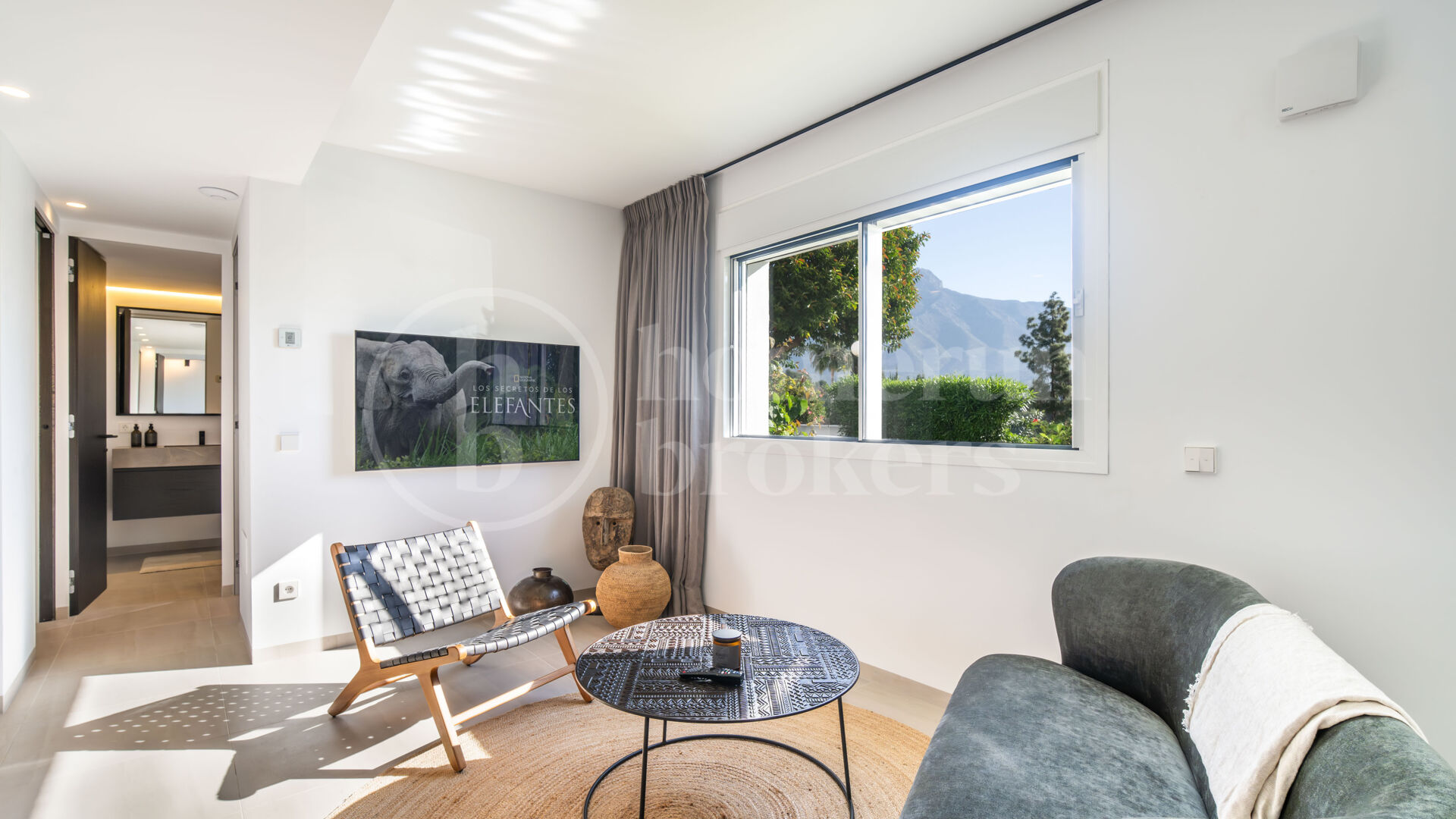 La Colina 18 - Renovated Townhouse in Aloha, Nueva Andalucia