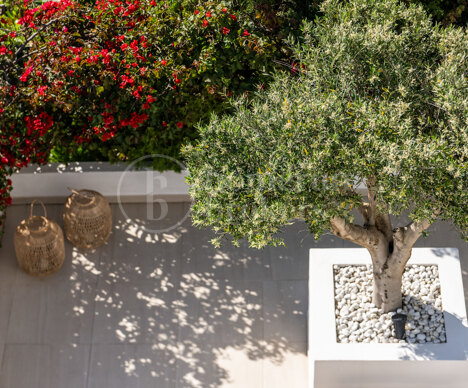 La Colina 18 - Renovated Townhouse in Aloha, Nueva Andalucia