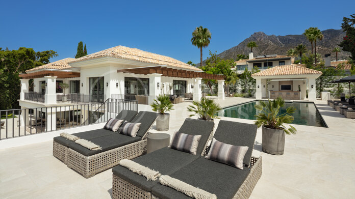 Las Fuentes - Fabulous Mansion located in the outskirts of Marbella, Rocio de Nagueles