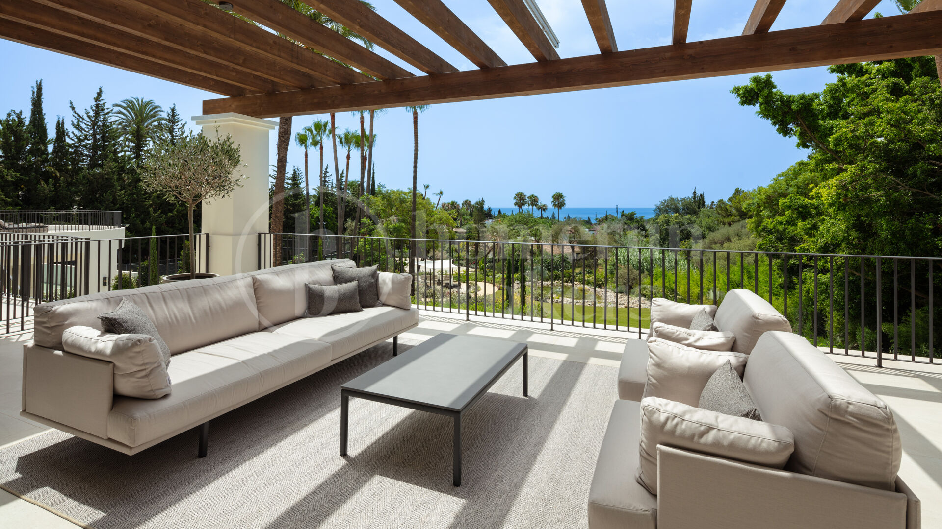 Las Fuentes - Fabulous Mansion located in the outskirts of Marbella, Rocio de Nagueles
