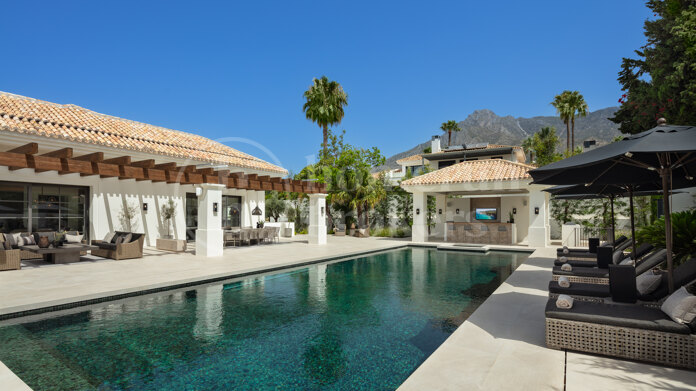 Las Fuentes - Fabulous Mansion located in the outskirts of Marbella, Rocio de Nagueles