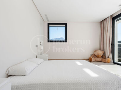 Villa Lea - Contemporary Villa in Lomas de La Quinta