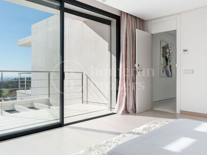 Villa Lea - Contemporary Villa in Lomas de La Quinta