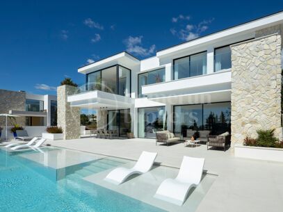 Villa Tresora B – Brand New Modern Luxury in La Quinta’s Exclusive Gated Community