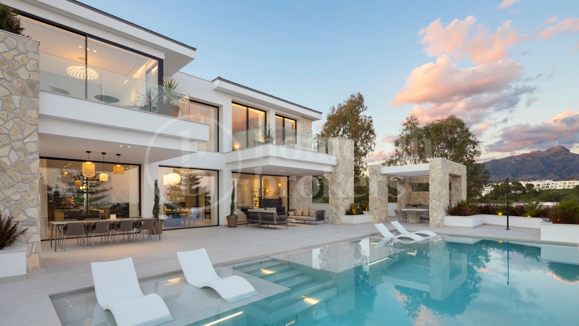 Villa Tresora B – Brand New Modern Luxury in La Quinta’s Exclusive Gated Community