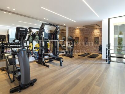 Villa Tresora B – Brand New Modern Luxury in La Quinta’s Exclusive Gated Community