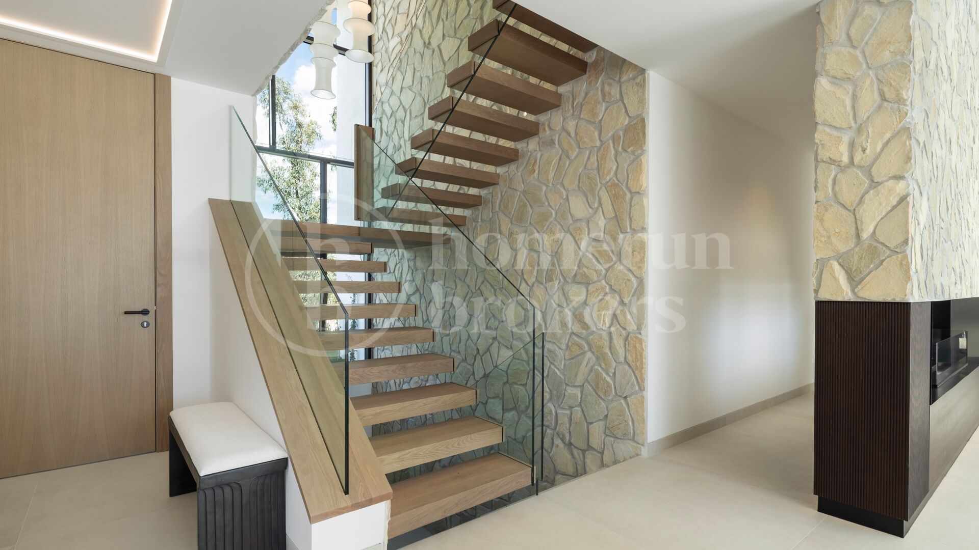 Villa Tresora B – Brand New Modern Luxury in La Quinta’s Exclusive Gated Community