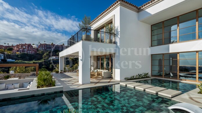 Spanish Corner 17 - Beautiful Family Villa located in The Hills