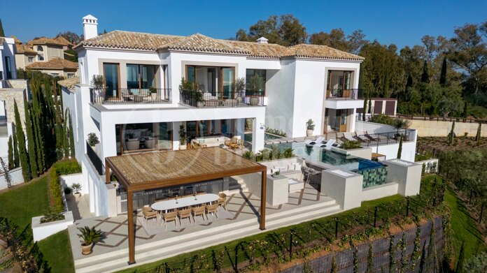 Spanish Corner 17 - Beautiful Family Villa located in The Hills