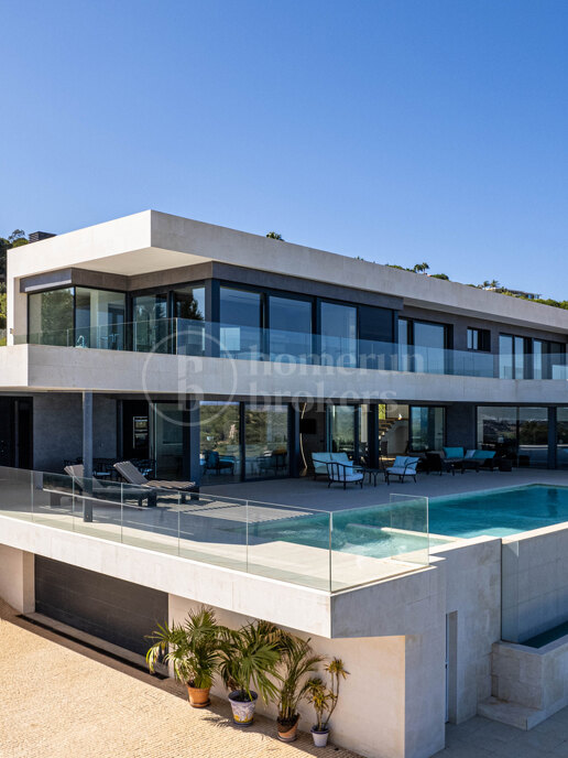 Villa Atlas - Stunning Contemporary-style Luxury Villa In La Reserva de Sotogrande