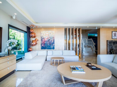 Villa Clara - Renovated Villa Located in Sierra Blanca - Marbella Golden Mile