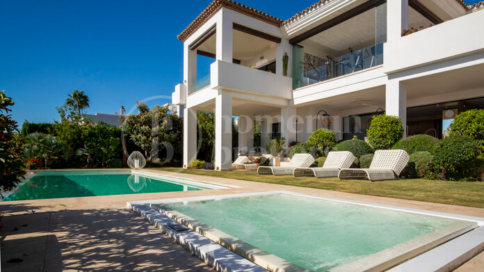 Villa Clara - Renovated Villa Located in Sierra Blanca - Marbella Golden Mile